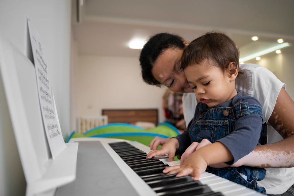 Como a musicoterapia pode ajudar o seu bebê com necessidades especiais